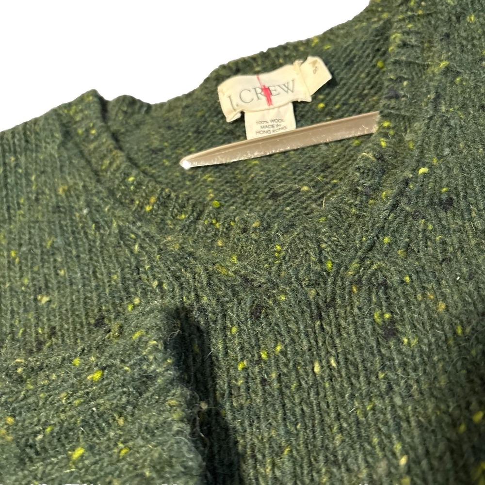 Vintage J.Crew Oarsman 100% Wool V Neck Sweater Mens S Green Donegal Hong Kong